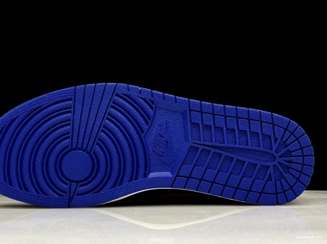 555088-026 Three 1 Jordan Air Top 0314